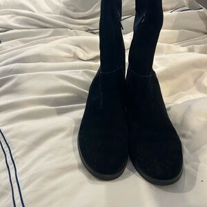 Lord & Taylor Black Ankle Boots Sleek Suede Pull-On